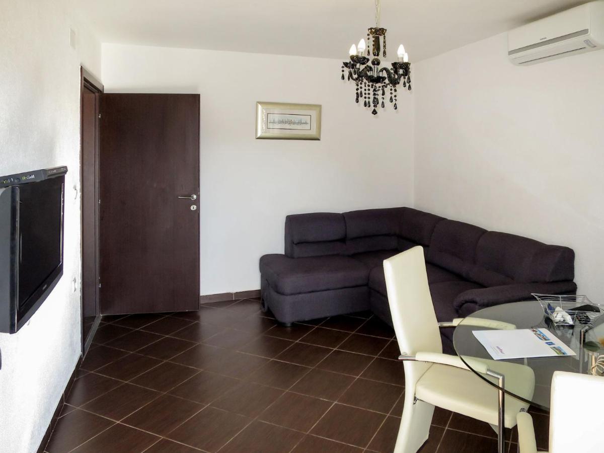 Apartment Josip - Vod201 By Interhome Tribalj Zewnętrze zdjęcie